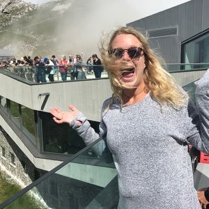 Meet your Posher, Rachel